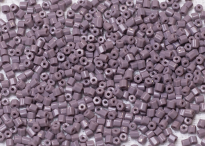 Бисер Чехия рубка 10/0 50г 23020 непрозрачный светло-сиреневый